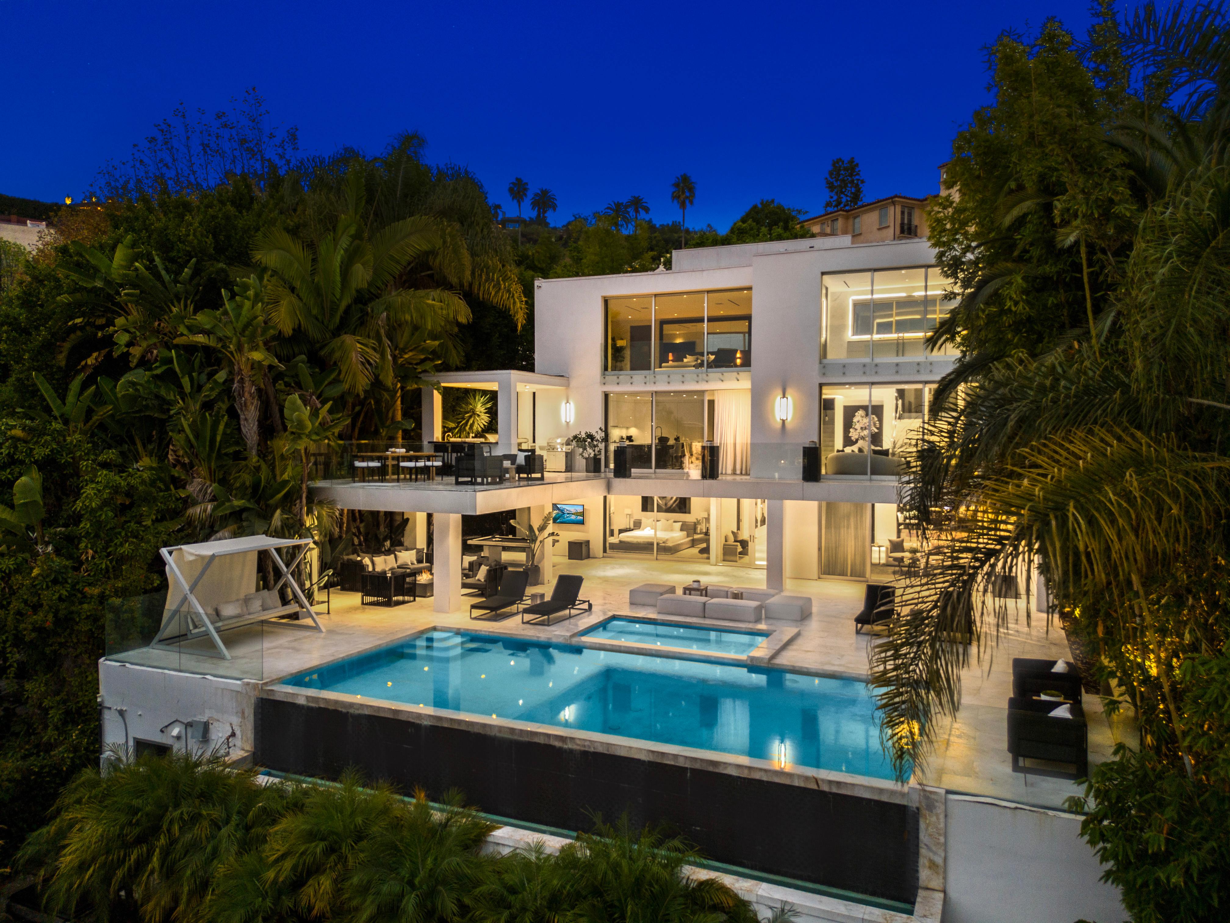 Hollywood Hills Celebrity Homes Celebrity Real Estate: Emily Blunt And